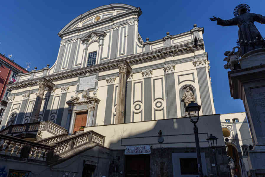 075 - Italia - Nápoles - santuario de San Gaetano.jpg